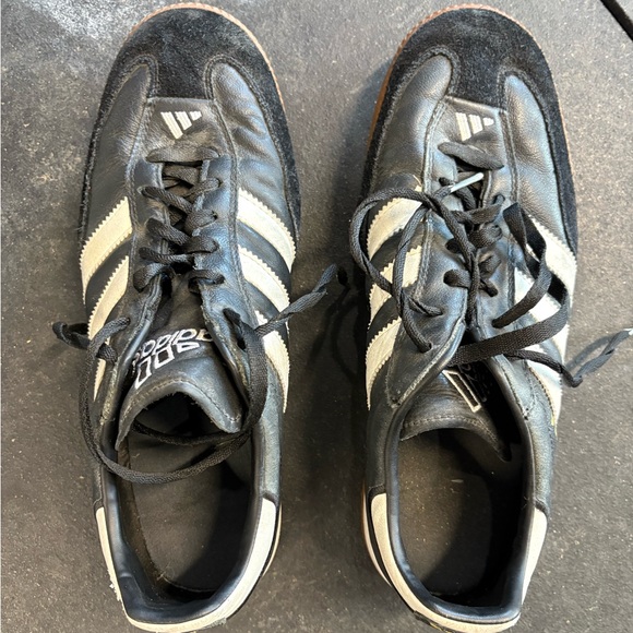 adidas Other - Preowned men’s Adidas Samba indoor soccer shoe. Size 10.